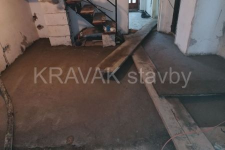 oprava betonové podlahy_01_Vyskov_02_po_hala_20221220_085209  320  Dol.jpg