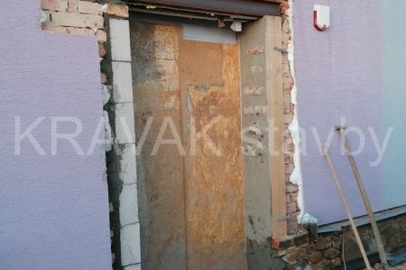 rekonstrukce interier_01_PV_20220111_160336  305  kvetinarstv.jpg