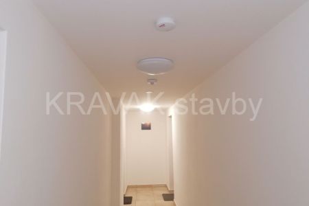 rekonstrukce vestavba_02_Brno venkov_20180321_1118132_podkrovi Rousinov STAVBAs .jpg