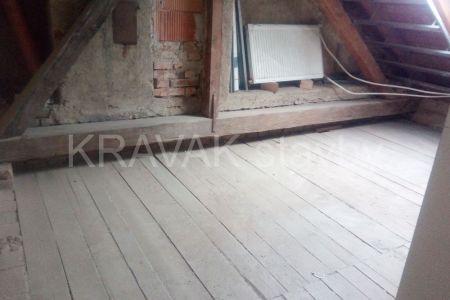 rekonstrukce bytovy dum_01_Brno venkov_20180201_1110301_podkrovi Rousinov STAVBAB .jpg