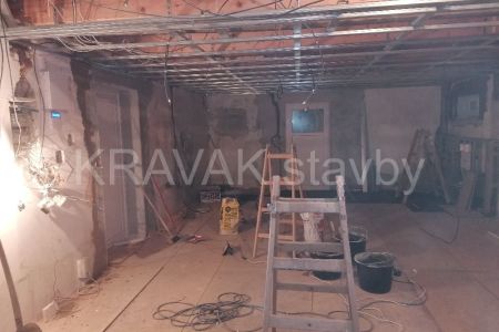 rekonstrukce interier_01_PV_20220127b_180046 305  kvetinarstvi.jpg