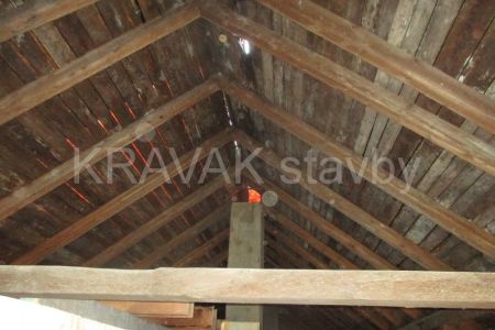 rekonstrukce vestavba_02_Brno venkov_20171104_1455_podkrovi Rousinov STAVBAo .JPG