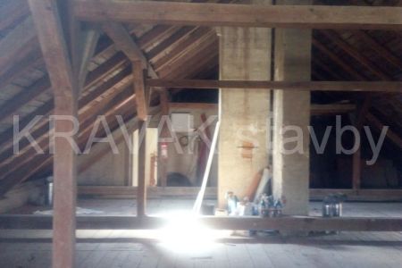 rekonstrukce vestavba_02_Brno venkov_20170808_1056530_podkrovi Rousinov PRED STAVBOUs .jpg