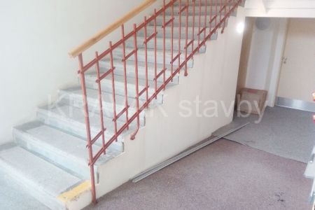 rekonstrukce bytovy dum_01_Brno venkov_20160528_1004180_podkrovi Rousinov STAVBAB .jpg