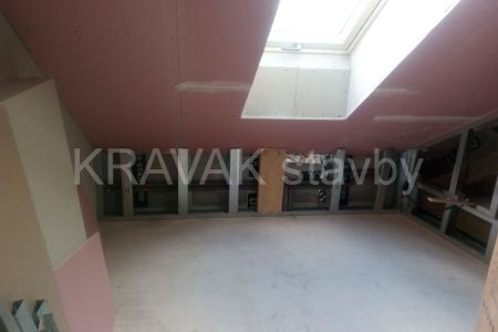 rekonstrukce vestavba_02_Brno venkov_20180308_1143571_podkrovi Rousinov STAVBAs .jpg