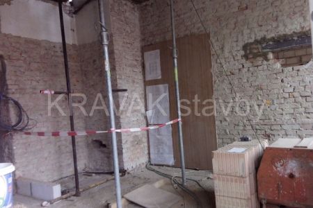 rekonstrukce bytovy dum_01_Brno venkov_20151207_140936_Rousinov stavba .jpg