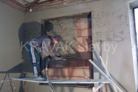 rekonstrukce bytovy dum_01_Brno venkov_20151212_133015_Rousinov stavba .jpg