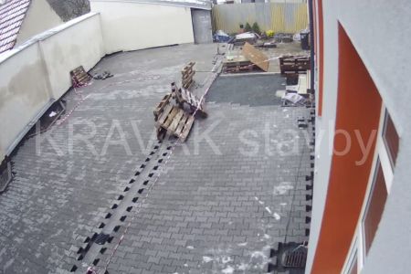 zamkova dlazba_01_20181121_47_08.25hod_rous_dvur_video casosber DVUR.jpg