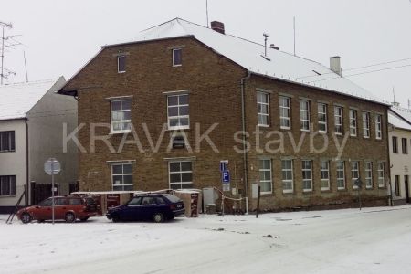 rekonstrukce bytovy dum_01_Brno venkov_2013_20140122_101306_Rousinov stavba6.jpg